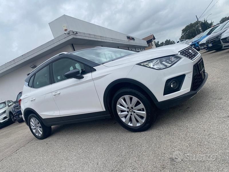 Usata Seat Arona XCELLENCE 90 CV (66 kW) 2019 Bianco SUV