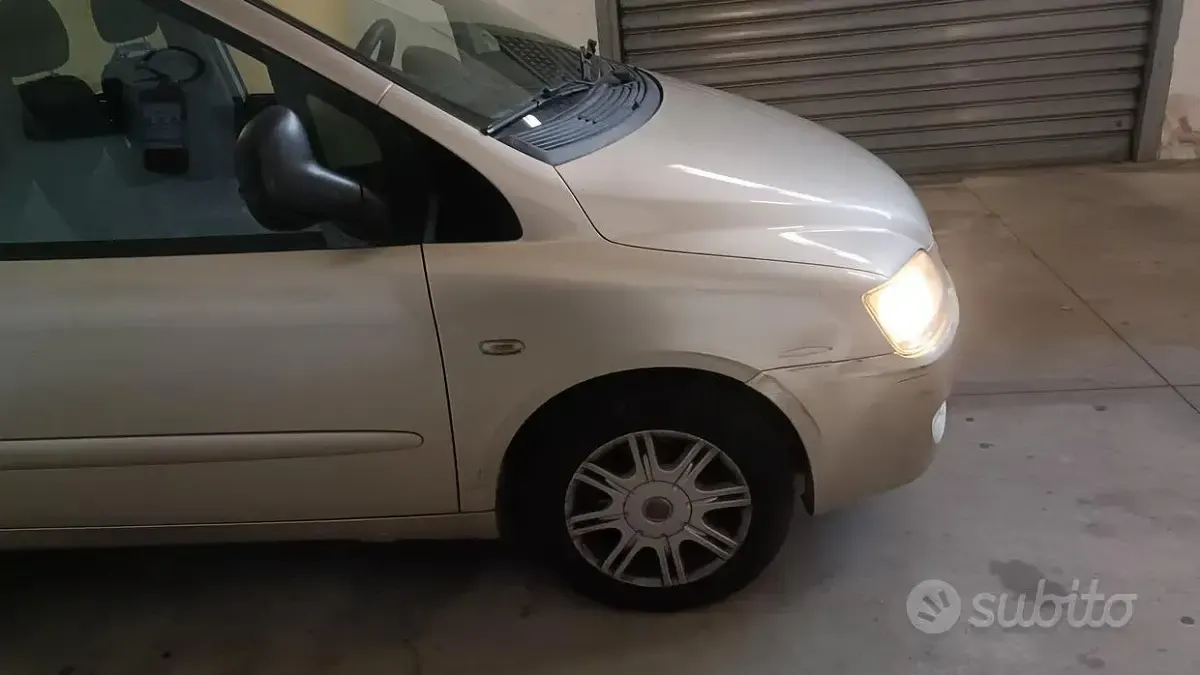 Usata Fiat Multipla 120 CV (88 kW) 2008 Monovolume