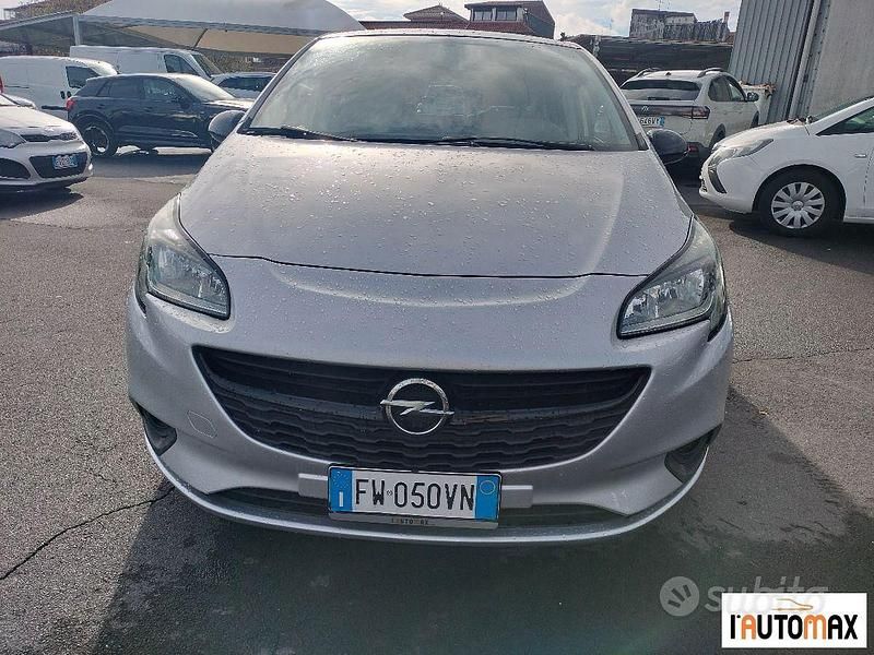 Usata Opel Corsa 70 CV (51 kW) 2019 Argento Berlina