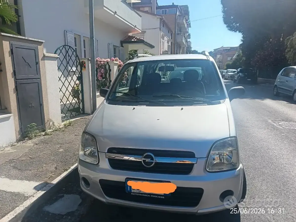 Usata Opel Agila 75 CV (55 kW) 2007 Grigio Station wagon