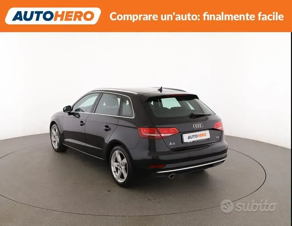 Käytetty Audi A3 Sport 116 HP (85 kW) 2018 Musta Sedan