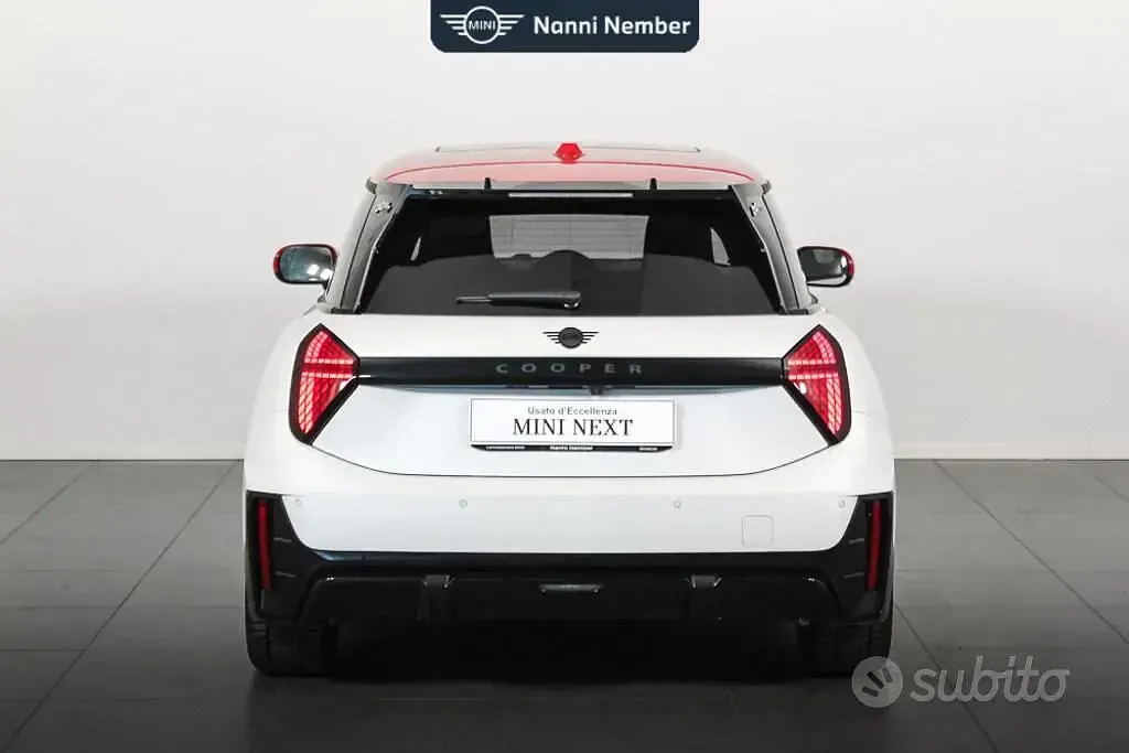 Usata Mini John Cooper Works 184 CV (135 kW) 2024 Bianco Utilitaria