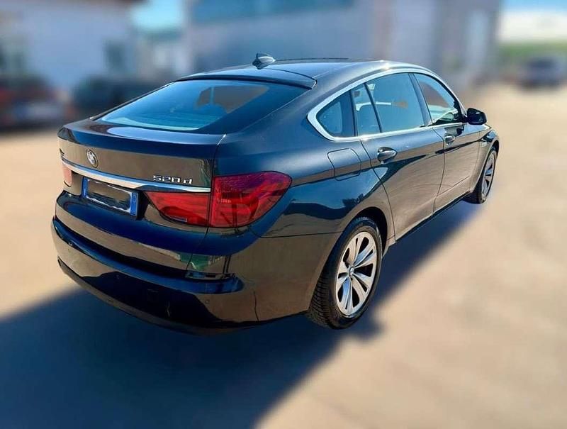 Usata BMW 520 184 CV (135 kW) 2012 Nero Station wagon