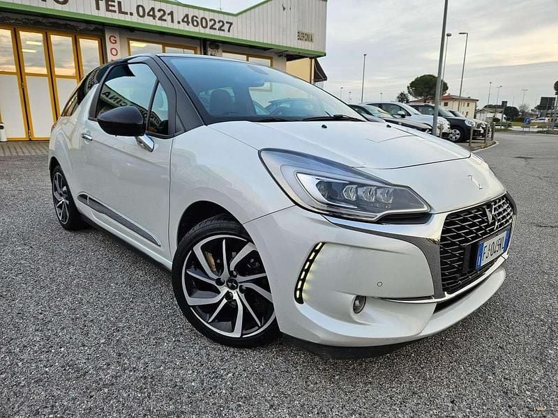 Usata DS Automobiles DS3 Sport Chic 120 CV (88 kW) 2017 Bianco perlato Berlina
