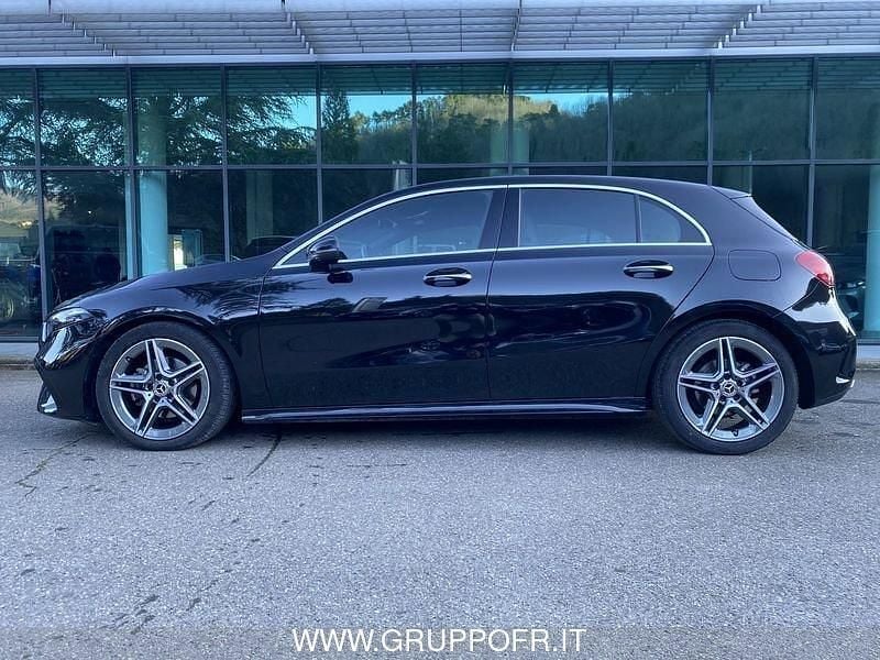 Usata Mercedes A180 AMG line 116 CV (85 kW) 2024 Nero Utilitaria