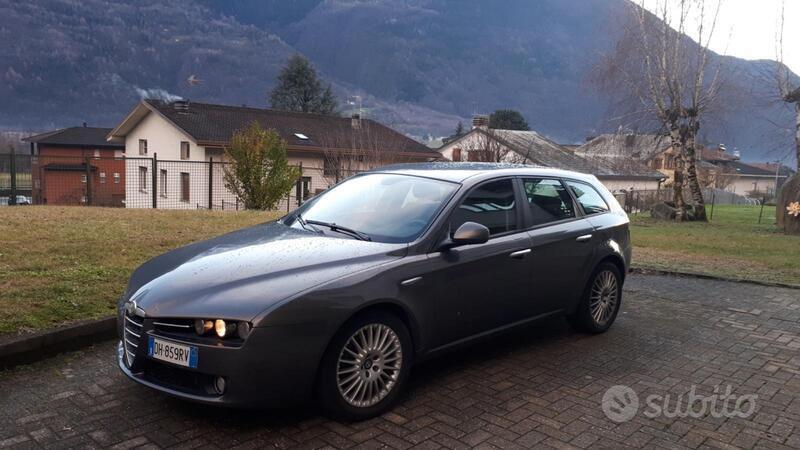 Usato 2007 Alfa Romeo 159 Diesel (1.700 €)