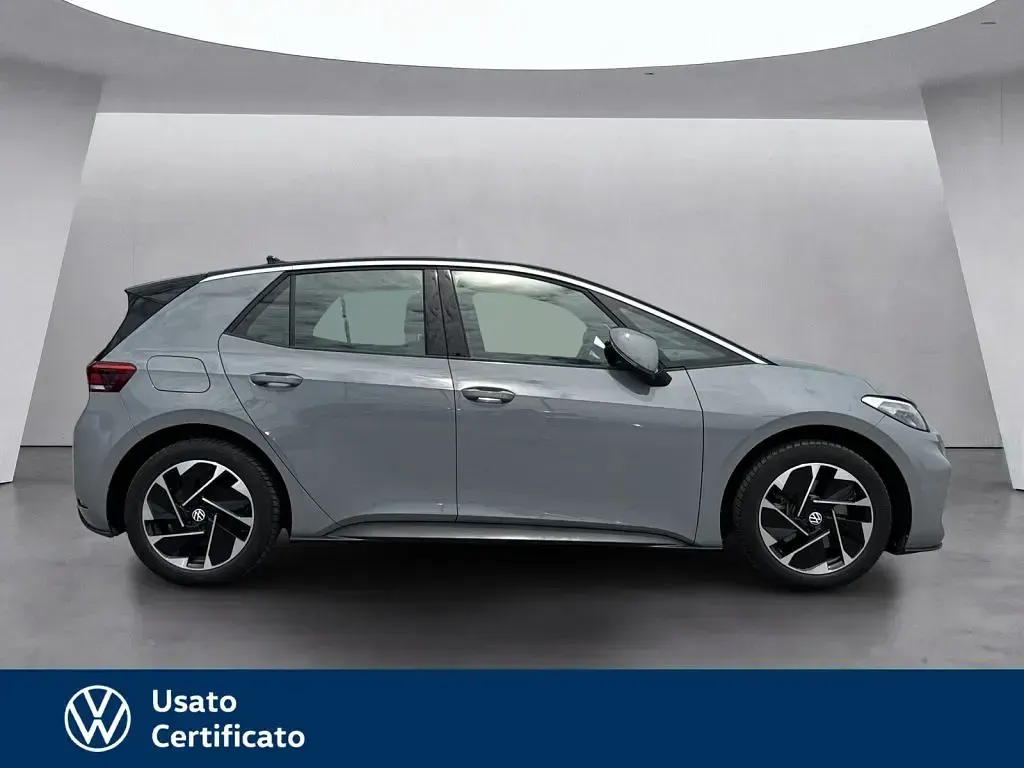 Usata VW ID.3 Pro Performance 69 kW (95 CV) 2023 Nero / pastello Utilitaria