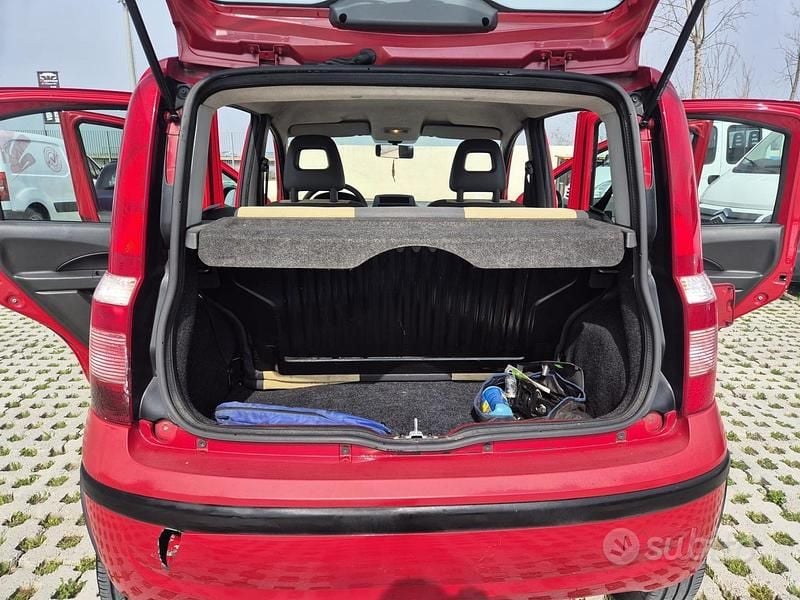 Usata Fiat Panda Dynamic 77 CV (56 kW) 2011 Rosso Utilitaria