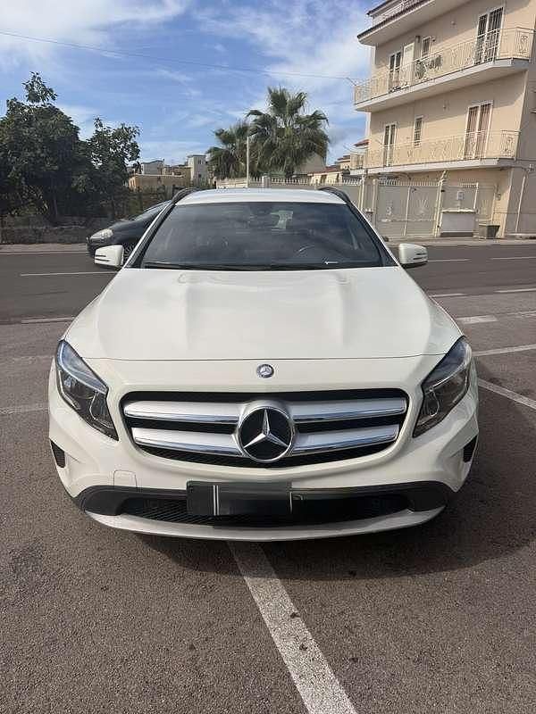 Usata 2017 Mercedes GLA200 Executive SUV | 14.000 € (Buon prezzo) - Immagine 1/4