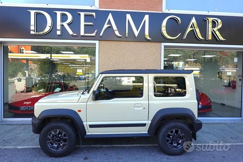Usata Suzuki Jimny 102 CV (75 kW) 2019 Beige pastello SUV