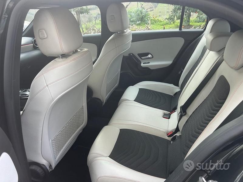 Usata Mercedes A180 2019 Nero Berlina