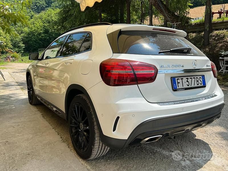 Usata Mercedes GLA200 Edition 136 CV (100 kW) 2018 Bianco SUV