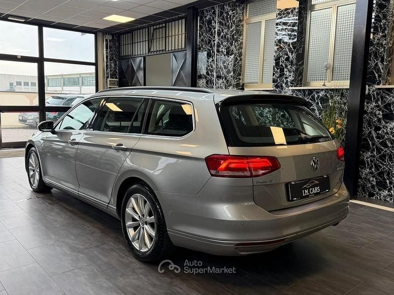 Usata VW Passat Comfortline 150 CV (110 kW) 2016 Argento Station wagon