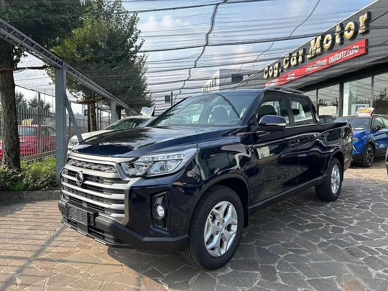 Nuova Ssangyong (KGM) Rexton 203 CV (149 kW) 2025 Blu/azzurro SUV