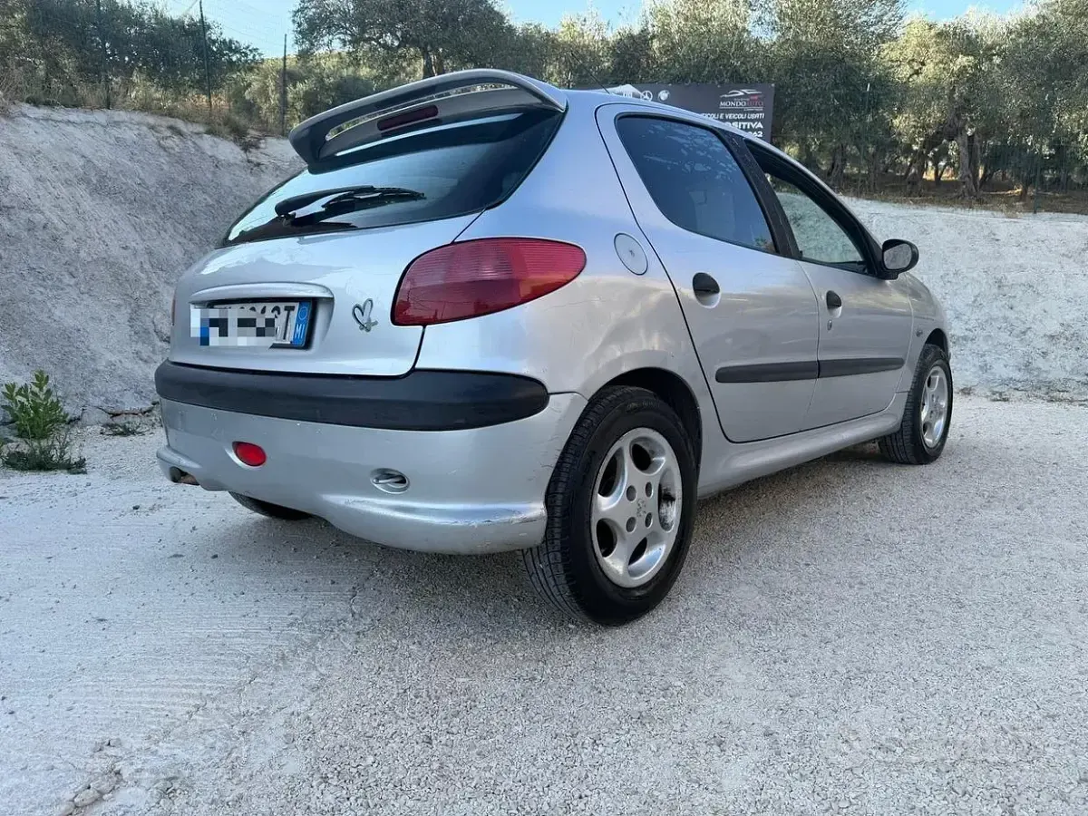 Usata Peugeot 206 68 CV (50 kW) 2006 Grigio Berlina
