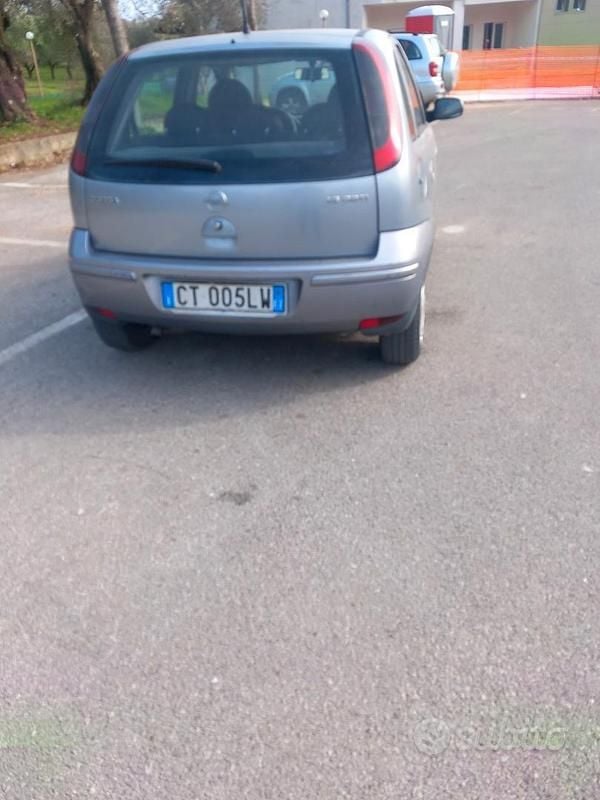 Usata Opel Corsa 2006 Grigio Utilitaria