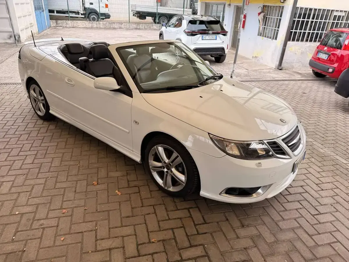 Usata Saab 9-3 Aero 179 CV (131 kW) 2008 Bianco Cabrio
