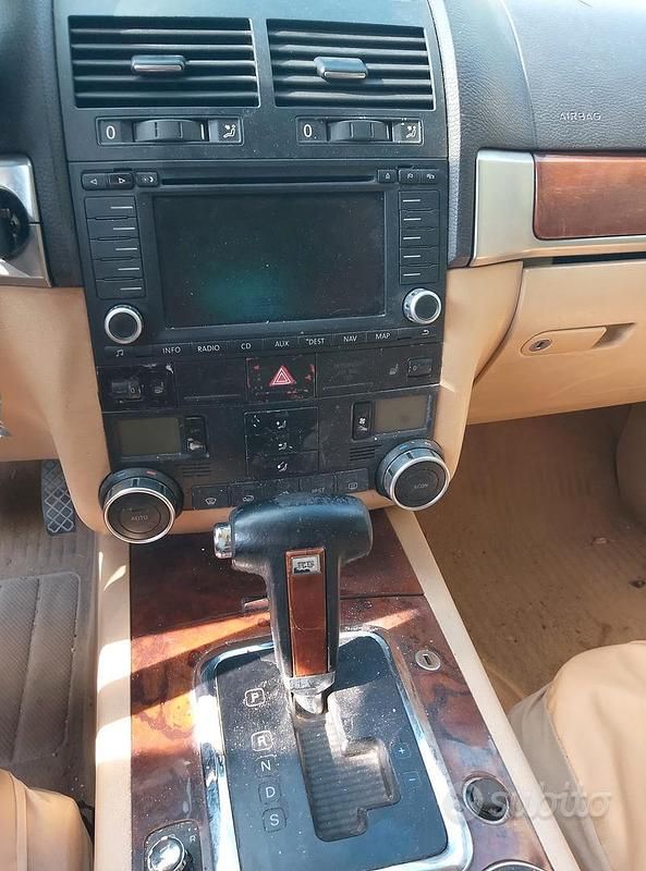 Usata VW Touareg R 174 CV (127 kW) 2024 Nero SUV