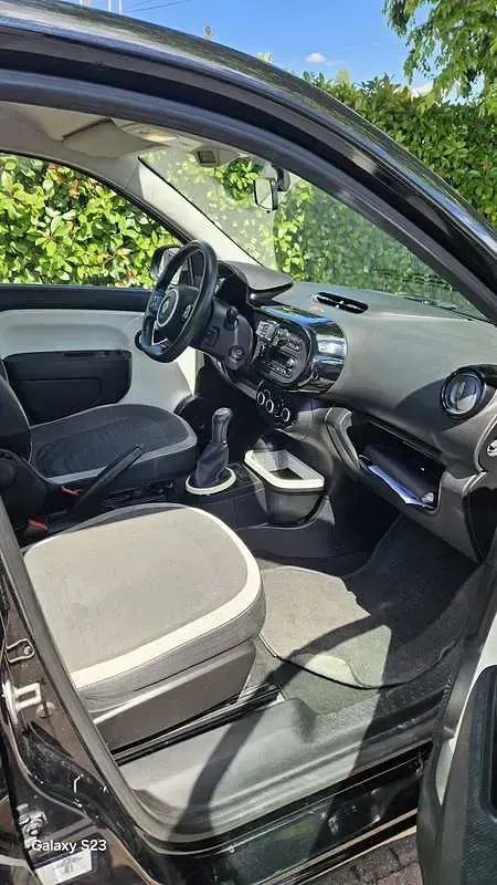 Usata Renault Twingo SE 71 CV (52 kW) 2015 Utilitaria