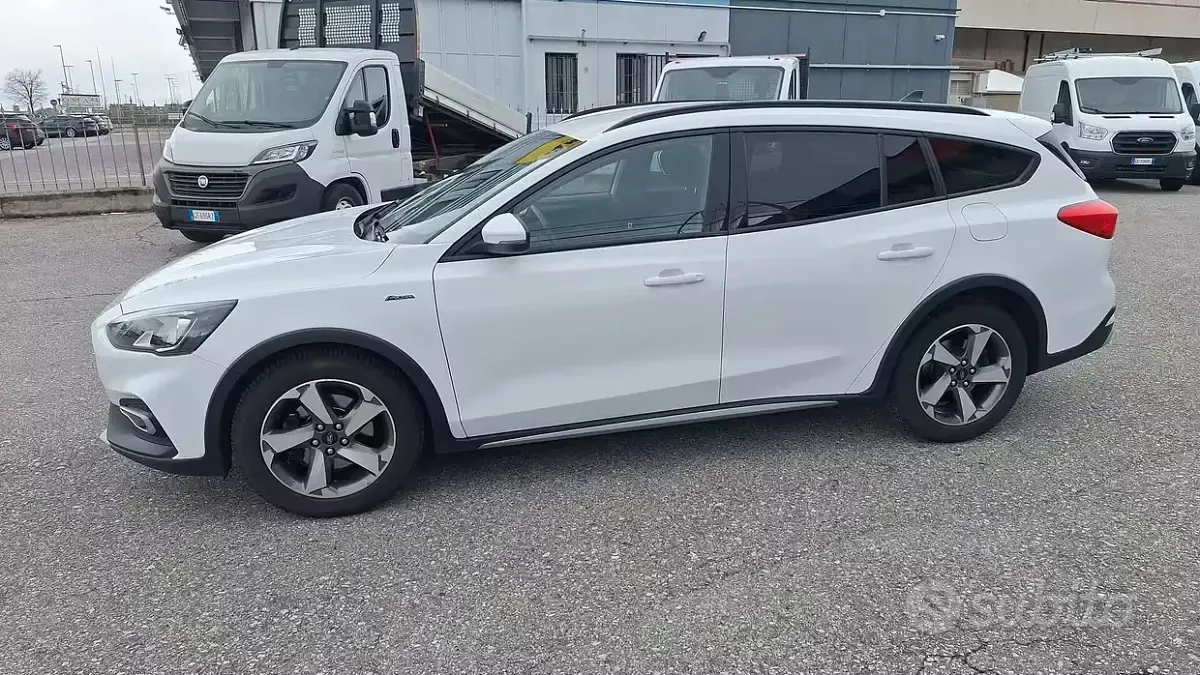 Usata Ford Focus Active 120 CV (88 kW) 2021 Bianco Station wagon