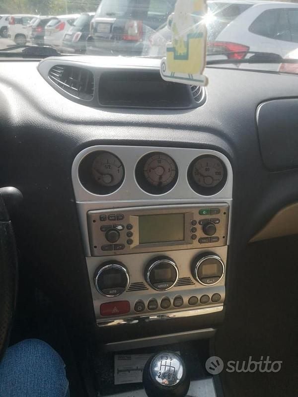 Usata Alfa Romeo 156 150 CV (110 kW) 2005 Nero Berlina