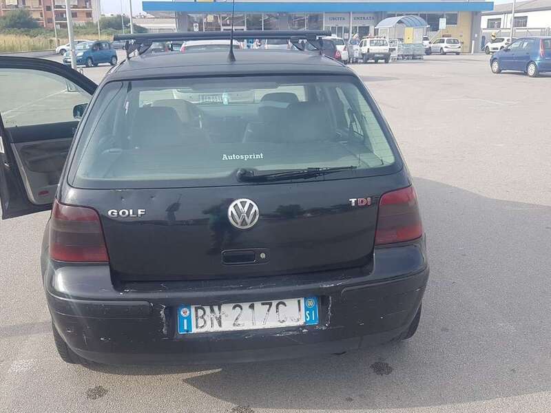 Usato 2000 VW Golf IV 1.9 Diesel 116 CV (2.000 €)