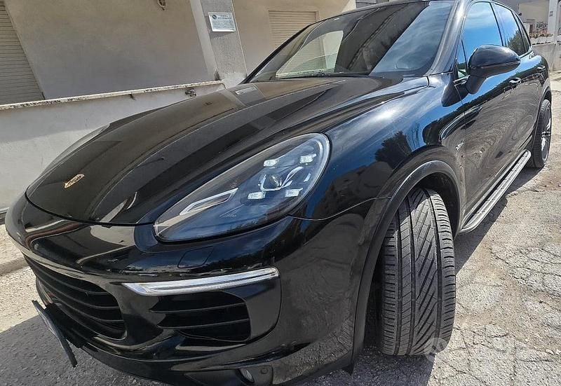 Usata Porsche Cayenne 256 CV (188 kW) 2015 Nero SUV