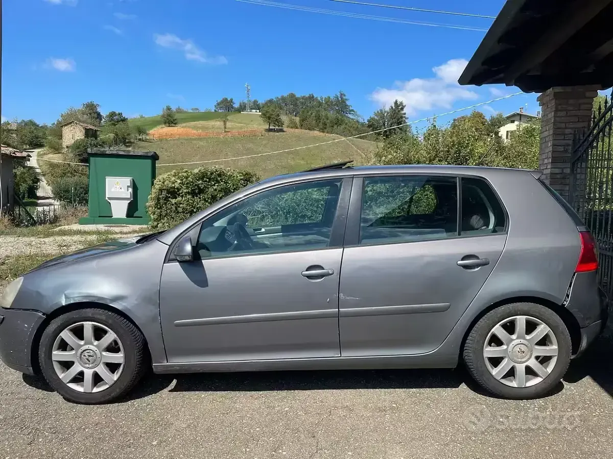 Usata VW Golf IV 140 CV (102 kW) 2006 Grigio Berlina