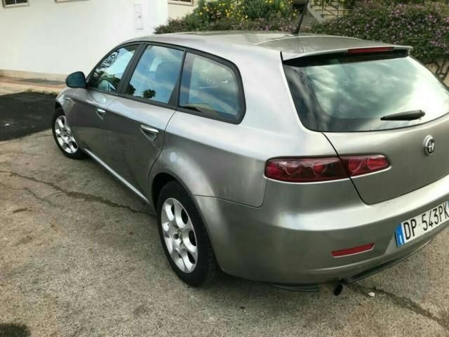Venduto Alfa Romeo 159 1 9 Jtdm 16v S Auto Usate In Vendita