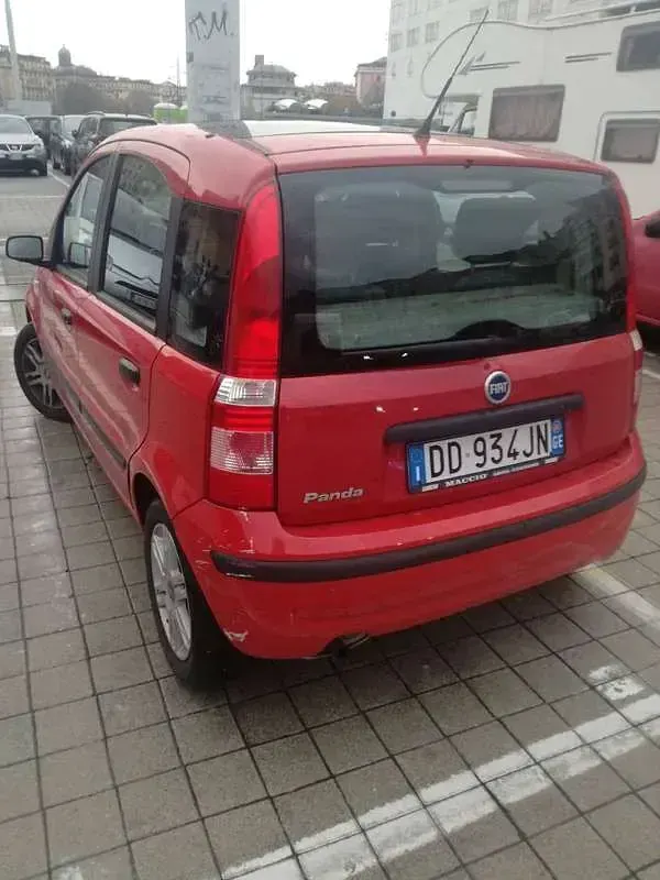 Usata Fiat Panda Dynamic 61 CV (44 kW) 2006 Rosso Utilitaria