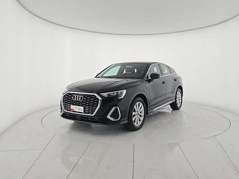 Nero Usata 2025 Audi Q3 Sportback S-Line SUV | 41.500 € (Buon prezzo) - Immagine 1/4