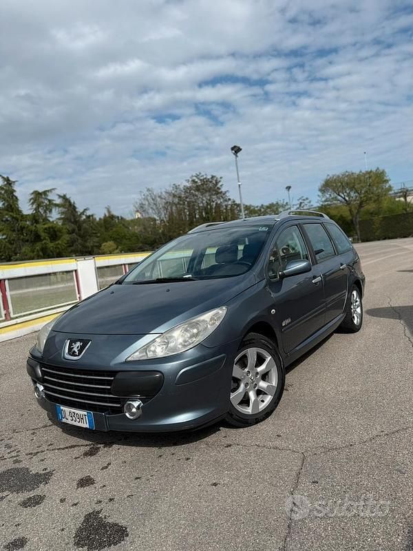 Usata Peugeot 307 109 CV (80 kW) 2007 Grigio Station wagon