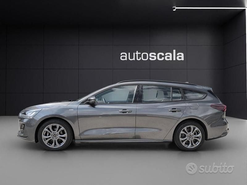 Usata Ford Focus ST-Line 125 CV (91 kW) 2023 Grigio Berlina