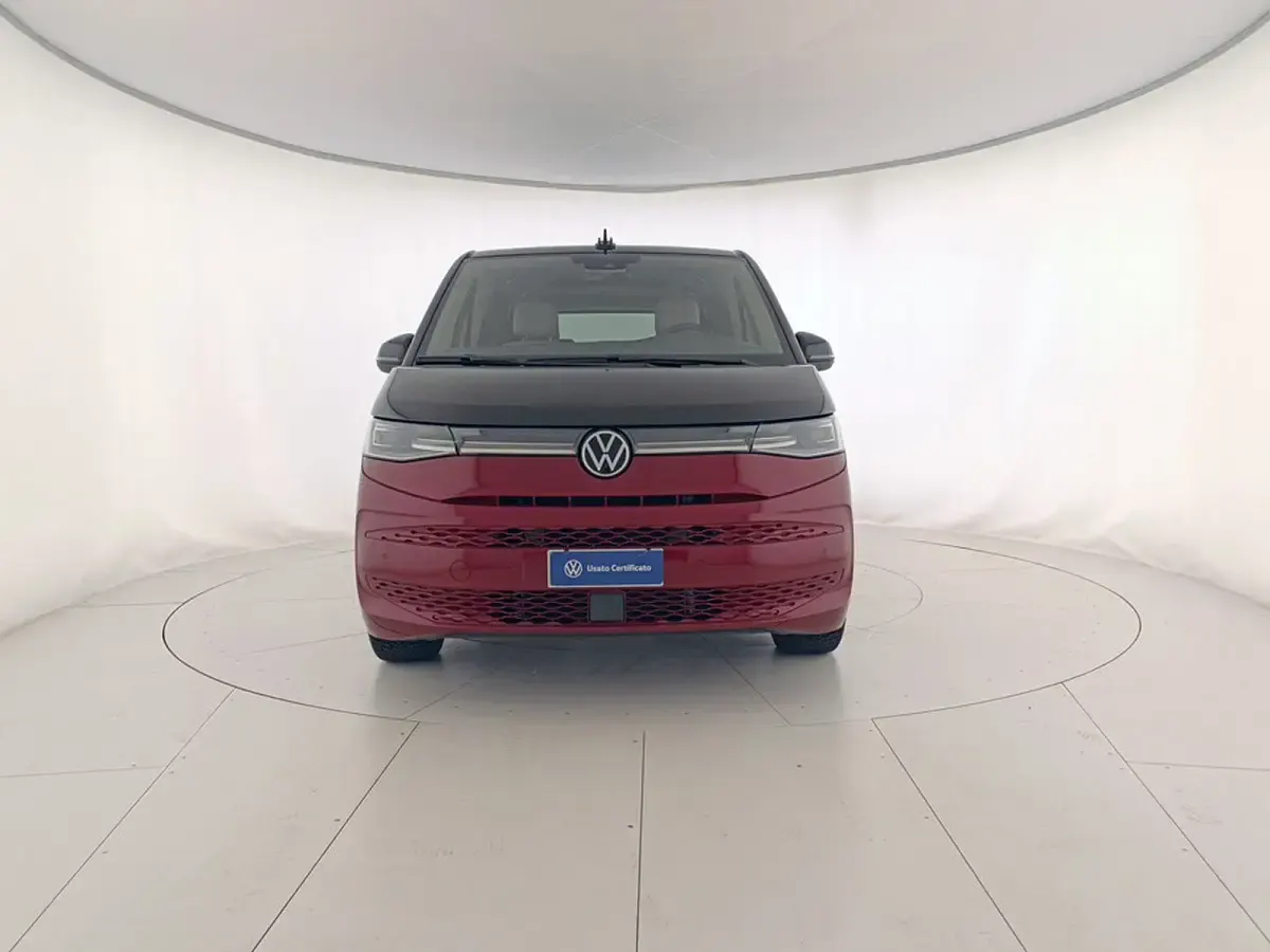 Usata VW Multivan Style 150 CV (110 kW) 2025 Rosso Monovolume