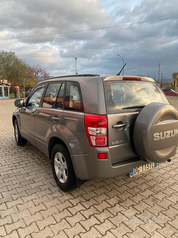 Usata Suzuki Vitara 2007 Grigio SUV