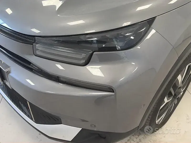 Usata Citroën C4 PureTech 131 CV (96 kW) 2025 Grigio SUV