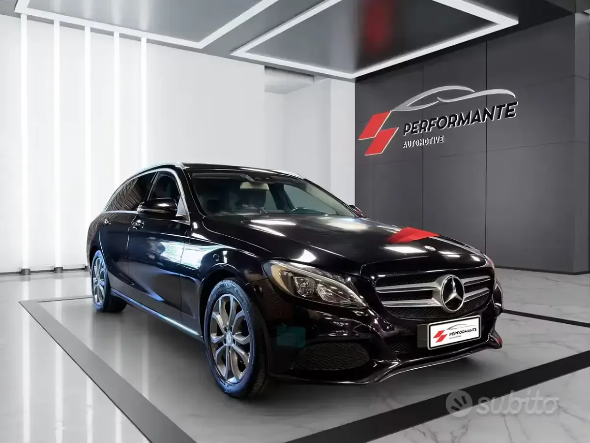 Usata Mercedes C220 170 CV (125 kW) 2016 Nero Station wagon