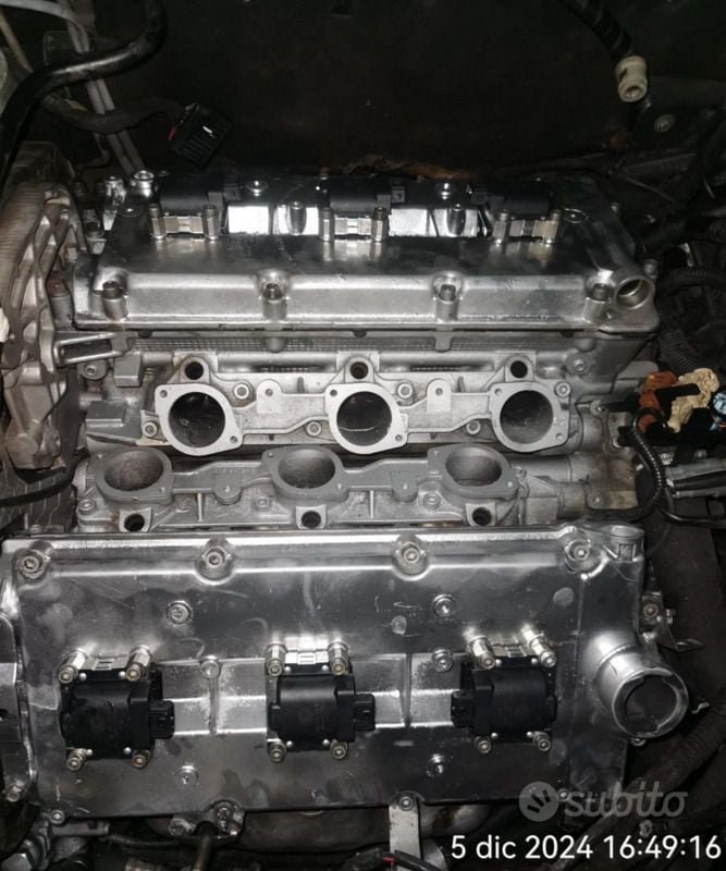 Usata Alfa Romeo 166 Distinctive 240 CV (176 kW) 2004 Argento Berlina