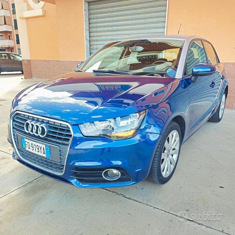 Blu Usata 2015 Audi A1 Sport Tre volumi | 12.000 € (Buon prezzo) - Immagine 1/4