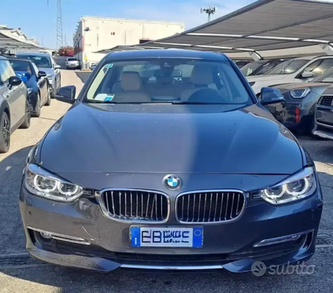 Usata BMW 320 Luxury Line 163 CV (119 kW) 2012 Grigio Berlina