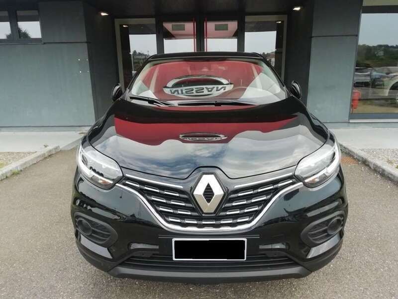 Second-hand Renault Kadjar Business 116 CP (85 kW) 2022 Negru SUV