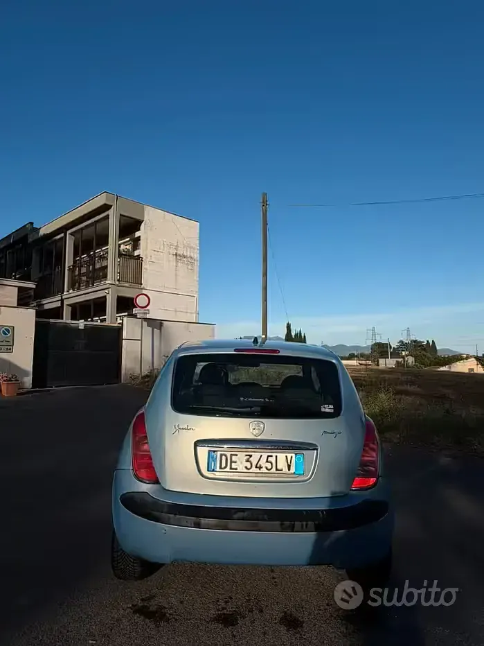 Usata Lancia Ypsilon 69 CV (50 kW) 2006 Utilitaria