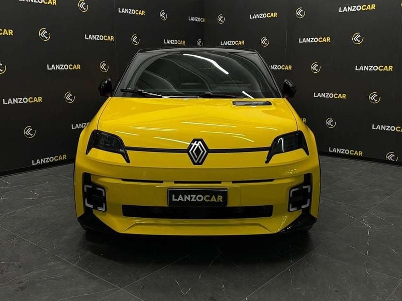 Usata Renault R5 Iconic 77 kW (106 CV) 2024 Giallo Utilitaria