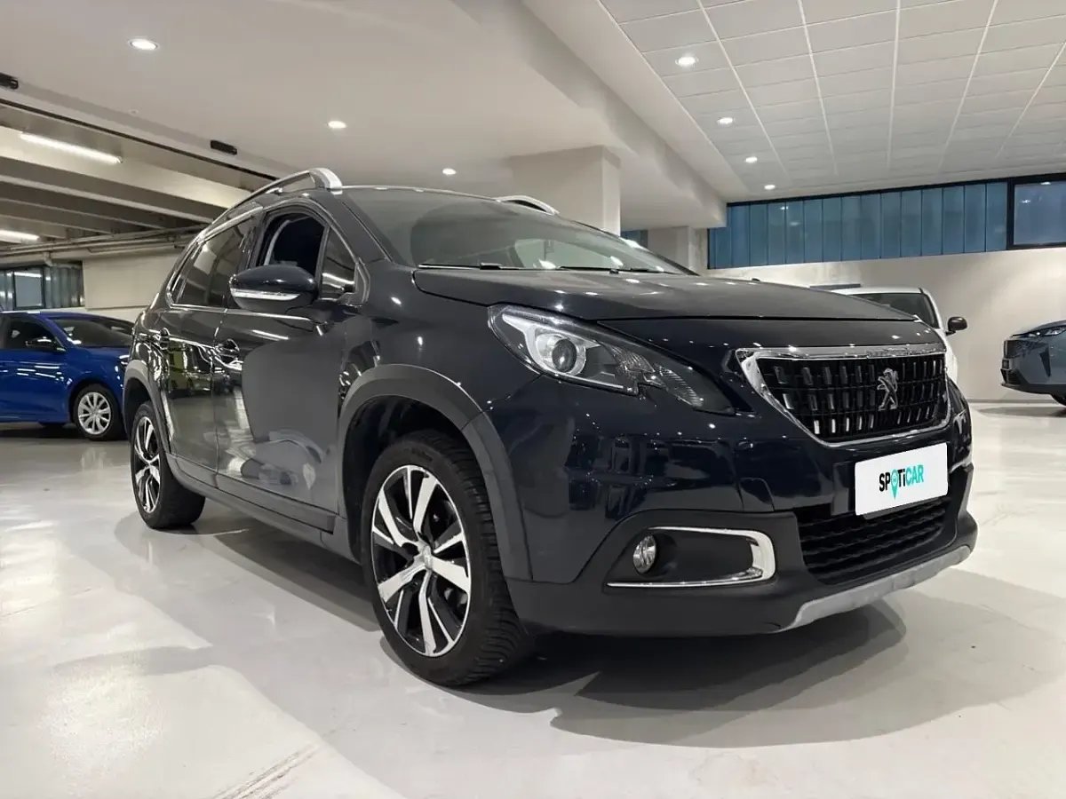 Usata Peugeot 2008 Allure 110 CV (80 kW) 2018 Blu SUV
