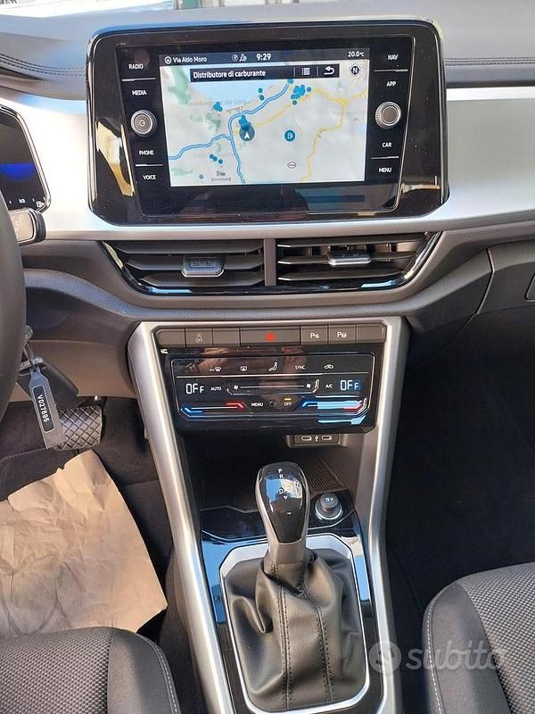 Usata VW T-Roc Life 150 CV (110 kW) 2024 Grigio SUV