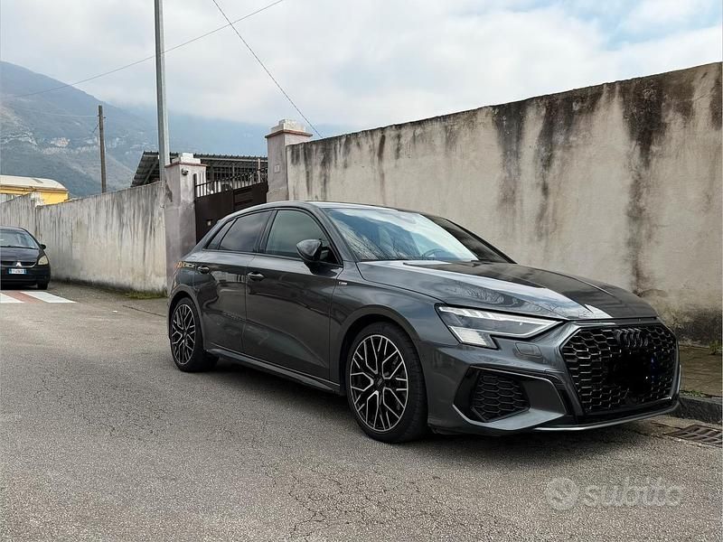 Usata Audi A3 Ambiente 150 CV (110 kW) 2021 Grigio Berlina