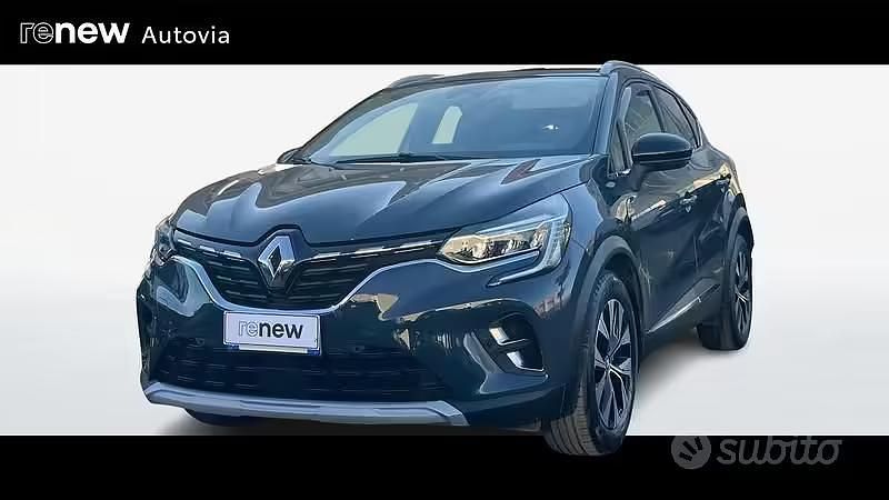Usata Renault Captur Techno 160 CV (117 kW) 2023 Blu scuro SUV