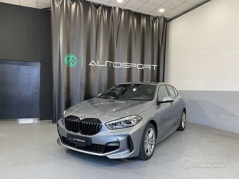 Usata BMW 118 M Sport 140 CV (102 kW) 2023 Grigio Utilitaria
