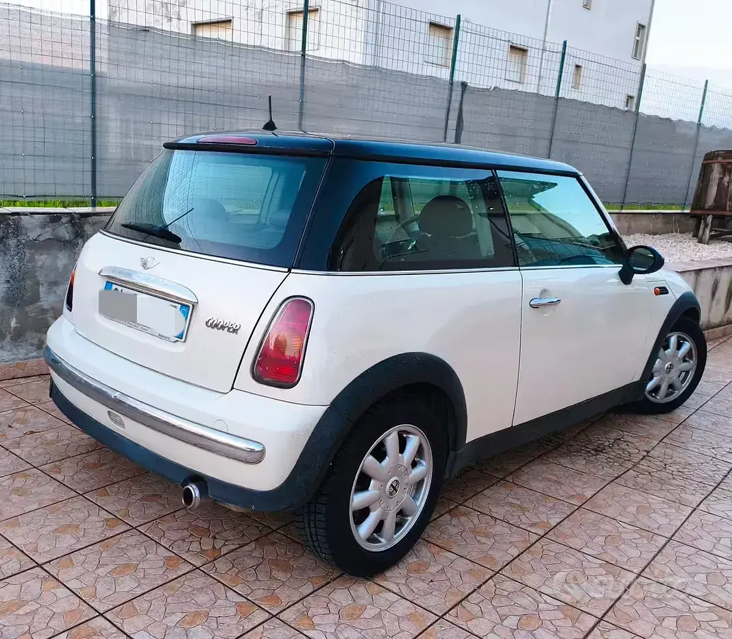 Usata Mini Cooper 116 CV (85 kW) 2004 Utilitaria