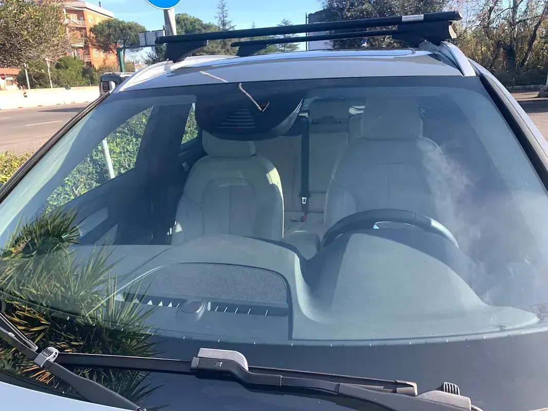 Usata Volvo XC40 Momentum 129 CV (94 kW) 2021 Grigio SUV